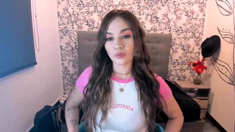 Snapshot of katahoot_ chatting on January 31, 5:19 am K A T A H O O T online show from January 31, 5:19 am