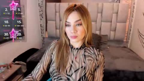 Snapshot of katahoot_ chatting on October 22, 8:30 pm K A T A H O O T online show from October 22, 8:30 pm