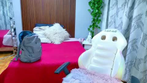 kate online show from April 8, 8:53 pm