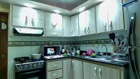 Snapshot of kataleya_tgn chatting on January 17, 7:05 pm Kataleya online show from January 17, 7:05 pm