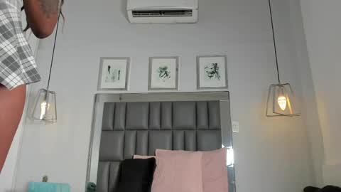 Snapshot of kataleya_west chatting on May 18, 4:46 pm kataleya_west online show from May 18, 4:46 pm