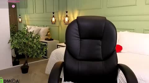 Kat online show from February 3, 11:37 am