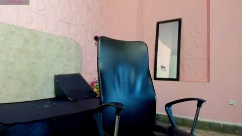 Snapshot of katalina07 chatting on April 30, 8:57 pm Katalina online show from April 30, 8:57 pm