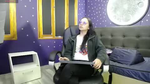 Snapshot of katalina07 chatting on June 19, 3:16 pm Katalina online show from June 19, 3:16 pm