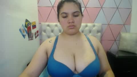 Snapshot of katalina_santana25 chatting on July 10, 7:16 pm katalina santana25 online show from July 10, 7:16 pm