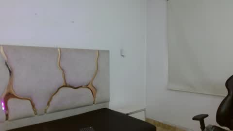 katalina_tay1 online show from April 10, 7:18 pm