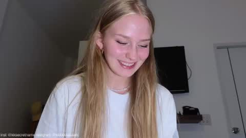 Snapshot of katcontrol chatting on October 28, 5:15 pm katcontrol online show from October 28, 5:15 pm