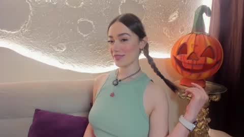 Kate online show from October 31, 10:00 pm