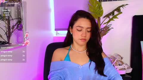 Snapshot of kate_crown chatting on January 17, 2:39 pm Kate Crown online show from January 17, 2:39 pm