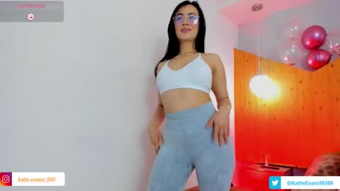 Snapshot of kate_evans1 chatting on September 24, 10:07 am Kate Evans online show from September 24, 10:07 am