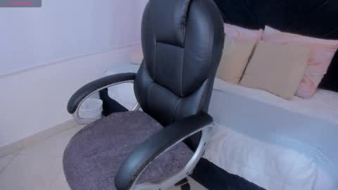 Snapshot of kate_lua chatting on January 7, 12:07 pm kate lua online show from January 7, 12:07 pm