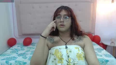 Snapshot of kate_pickman chatting on February 18, 2:49 am kate online show from February 18, 2:49 am