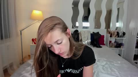 kate_redgar online show from December 27, 6:31 pm
