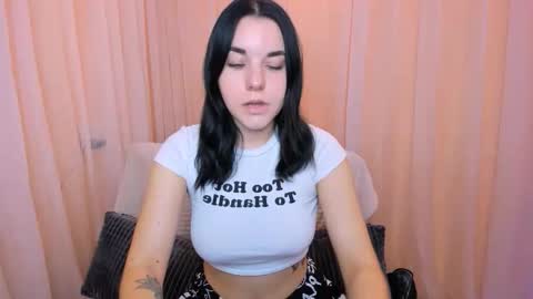 KATE online show from November 18, 7:35 am