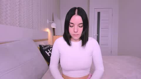 KATE online show from April 19, 6:46 am