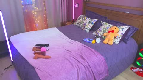 Snapshot of kate_sexhouse chatting on January 21, 10:41 am Kate Sex-House MILA WAYGMT2 MonTue 0300am-1500am online show from January 21, 10:41 am