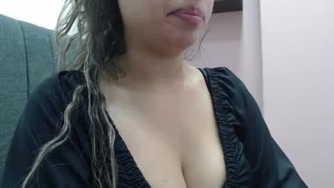 Kari online show from February 19, 2:46 pm