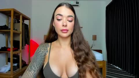 Snapshot of katekanexxx chatting on April 20, 2:14 am Kate new profile same me undercostruction online show from April 20, 2:14 am