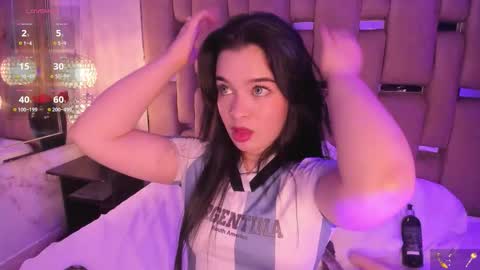 Kate  online show from November 22, 2:38 pm