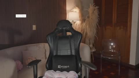  Kate Owens  online show from April 6, 10:49 am