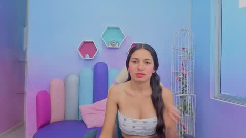 Kate Skinny  online show from January 9, 11:35 am