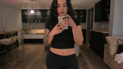 K A T E  online show from April 18, 7:12 am