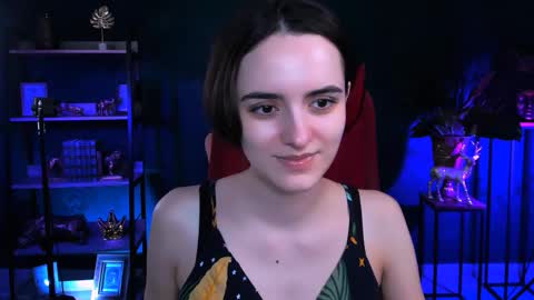 katewillows online show from January 6, 4:05 am