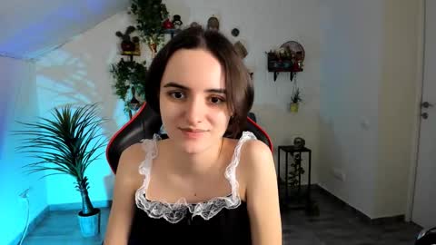 katewillows online show from February 21, 4:35 am