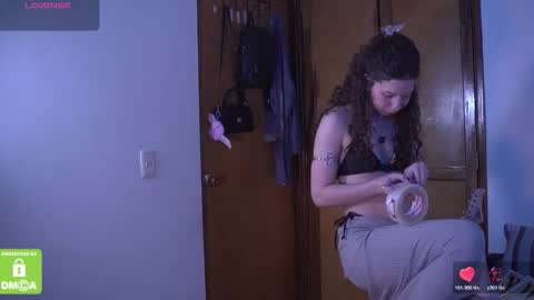 Snapshot of kathc_19 chatting on November 5, 10:21 pm Katerine online show from November 5, 10:21 pm