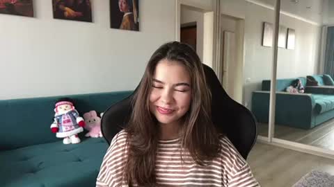 Snapshot of katheleenschraub chatting on July 14, 10:21 am Elle online show from July 14, 10:21 am