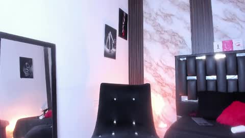 Snapshot of katherina_diaz chatting on May 17, 1:40 pm Katherina online show from May 17, 1:40 pm