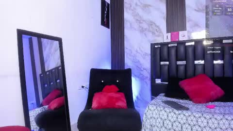 Snapshot of katherina_diaz chatting on June 7, 3:54 am Katherina online show from June 7, 3:54 am