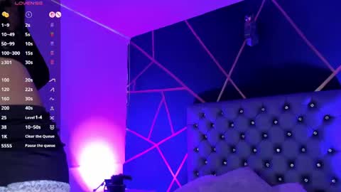 Snapshot of katherinee_scott chatting on June 17, 8:54 pm your kathe online show from June 17, 8:54 pm