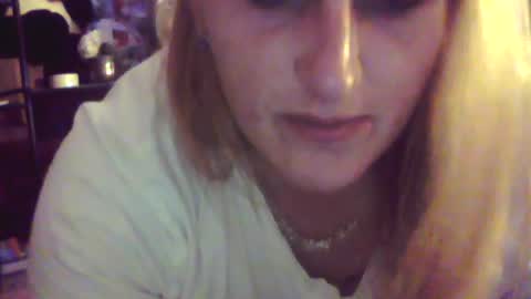 katherinelynn8685 online show from June 12, 11:46 pm