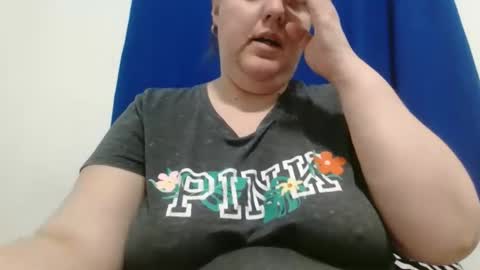 katherinesmith26 online show from January 19, 5:55 am