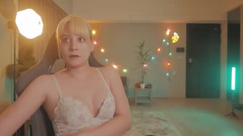 Snapshot of katherynlin chatting on September 14, 6:40 pm Kathy online show from September 14, 6:40 pm