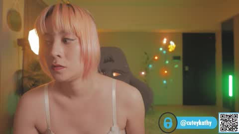 Snapshot of katherynlin chatting on November 5, 8:31 pm Kathy online show from November 5, 8:31 pm