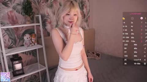 Bella online show from March 27, 5:12 pm