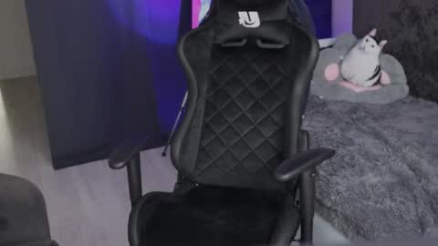 kathleen_frost online show from December 9, 7:17 am