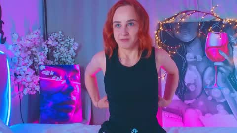 Bonie  online show from April 3, 7:01 pm