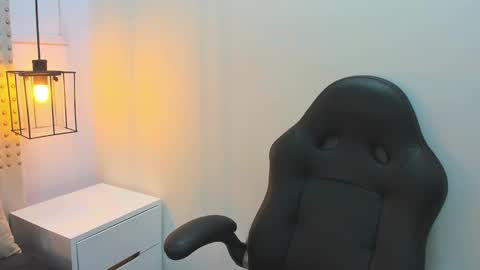 Snapshot of kathy_naughty1 chatting on December 27, 12:01 pm Khaty online show from December 27, 12:01 pm