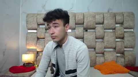 Kaht y Aiden online show from April 17, 12:30 pm