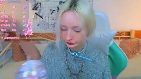 Katia  online show from March 28, 6:24 am