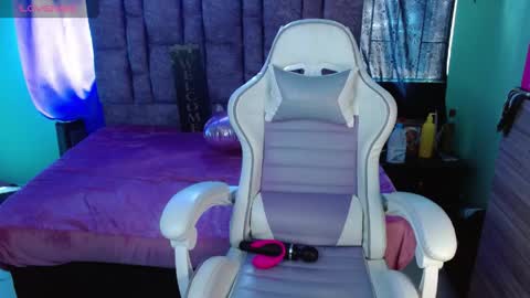 Snapshot of katia_rous_69 chatting on May 23, 6:34 pm katia online show from May 23, 6:34 pm