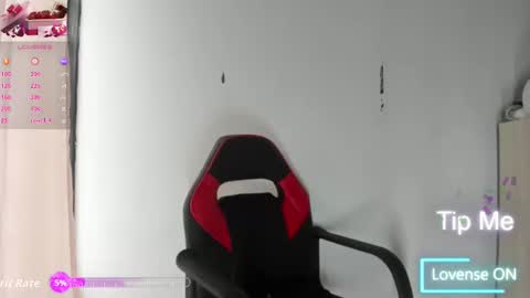 Snapshot of katialips_ chatting on October 3, 4:48 pm Katia online show from October 3, 4:48 pm