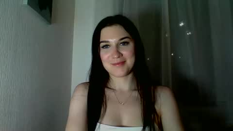 katie_foxi online show from May 4, 9:22 pm