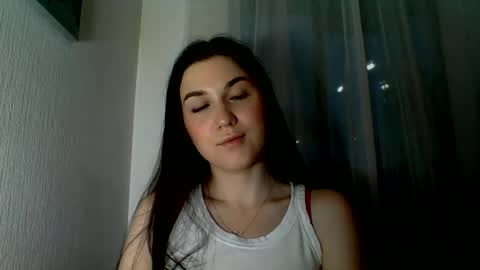 Snapshot of katie_foxi chatting on June 14, 8:22 pm katie_foxi online show from June 14, 8:22 pm
