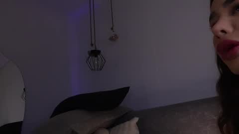 Katie online show from February 7, 10:30 am