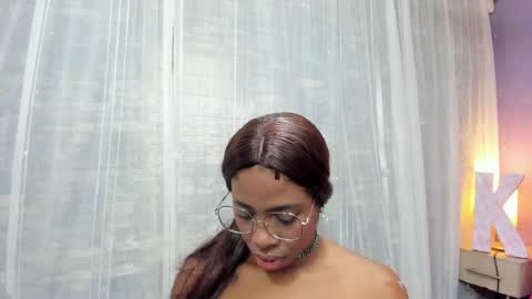 Katie online show from April 6, 8:10 pm