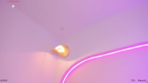 Snapshot of katiepeach_ chatting on December 30, 12:52 pm Katy IGPeach kat666 online show from December 30, 12:52 pm